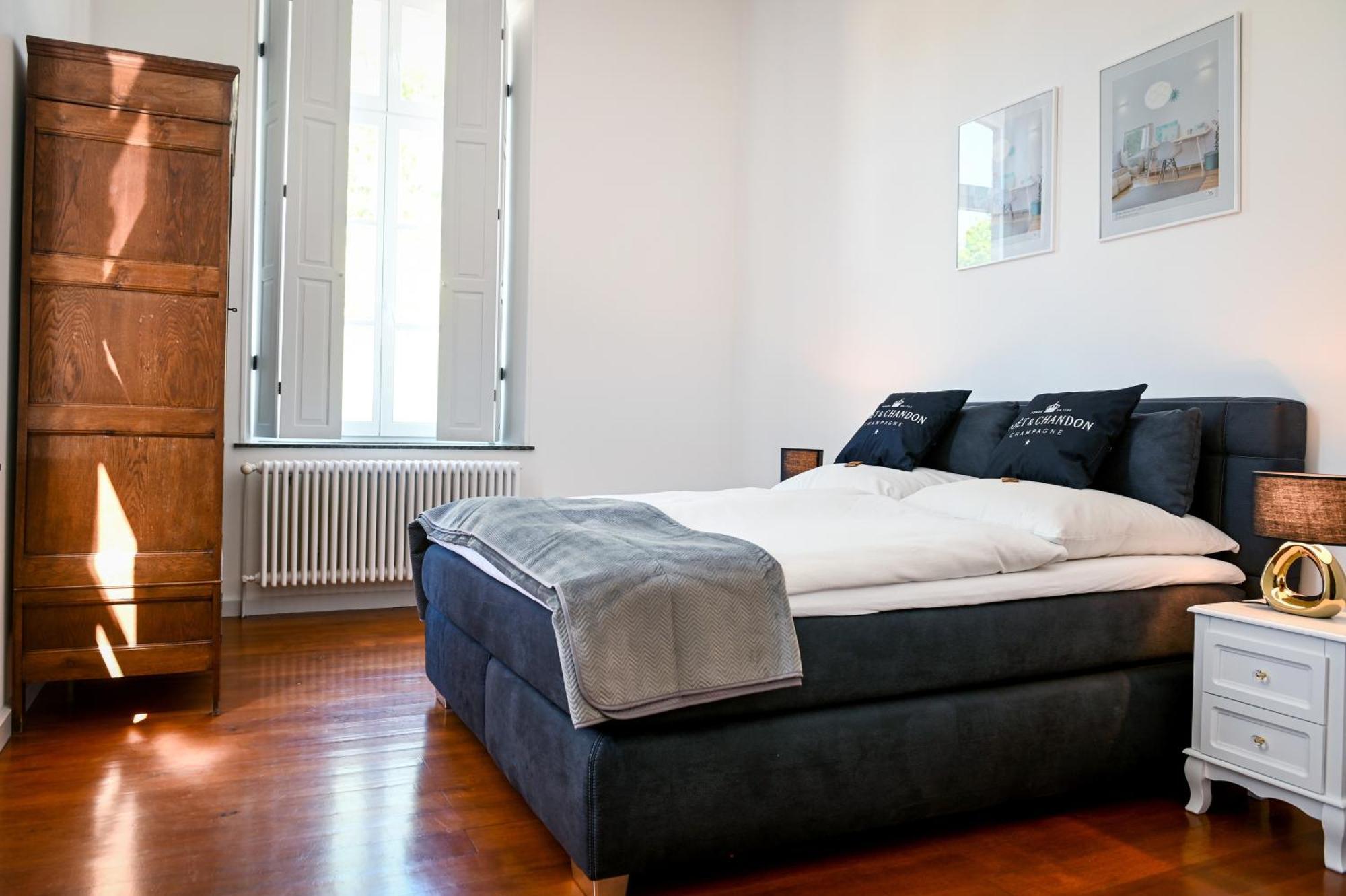 Roemer-Apartment Im Herenhaus Rheinblick Xanten Esterno foto