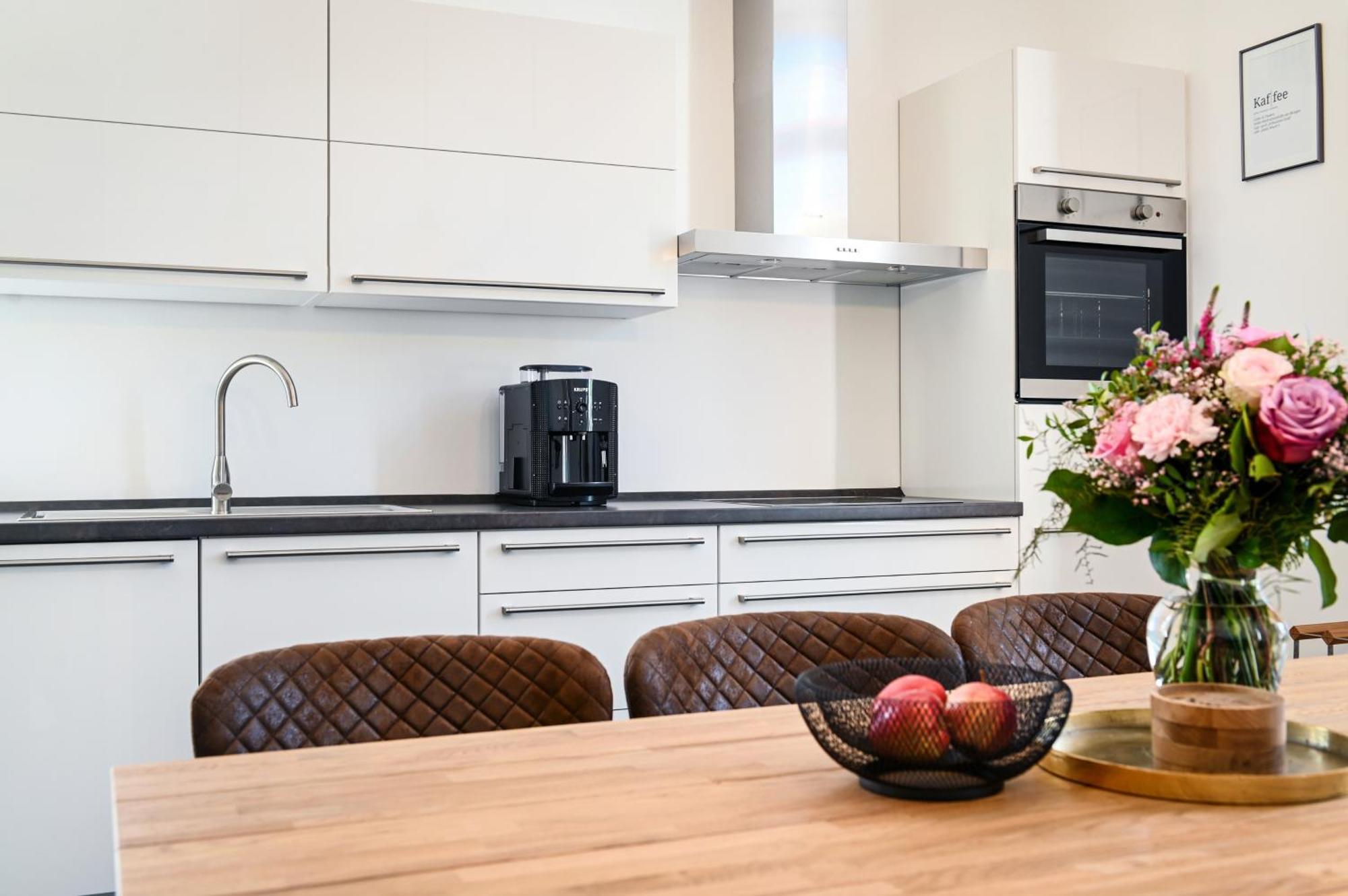 Roemer-Apartment Im Herenhaus Rheinblick Xanten Esterno foto